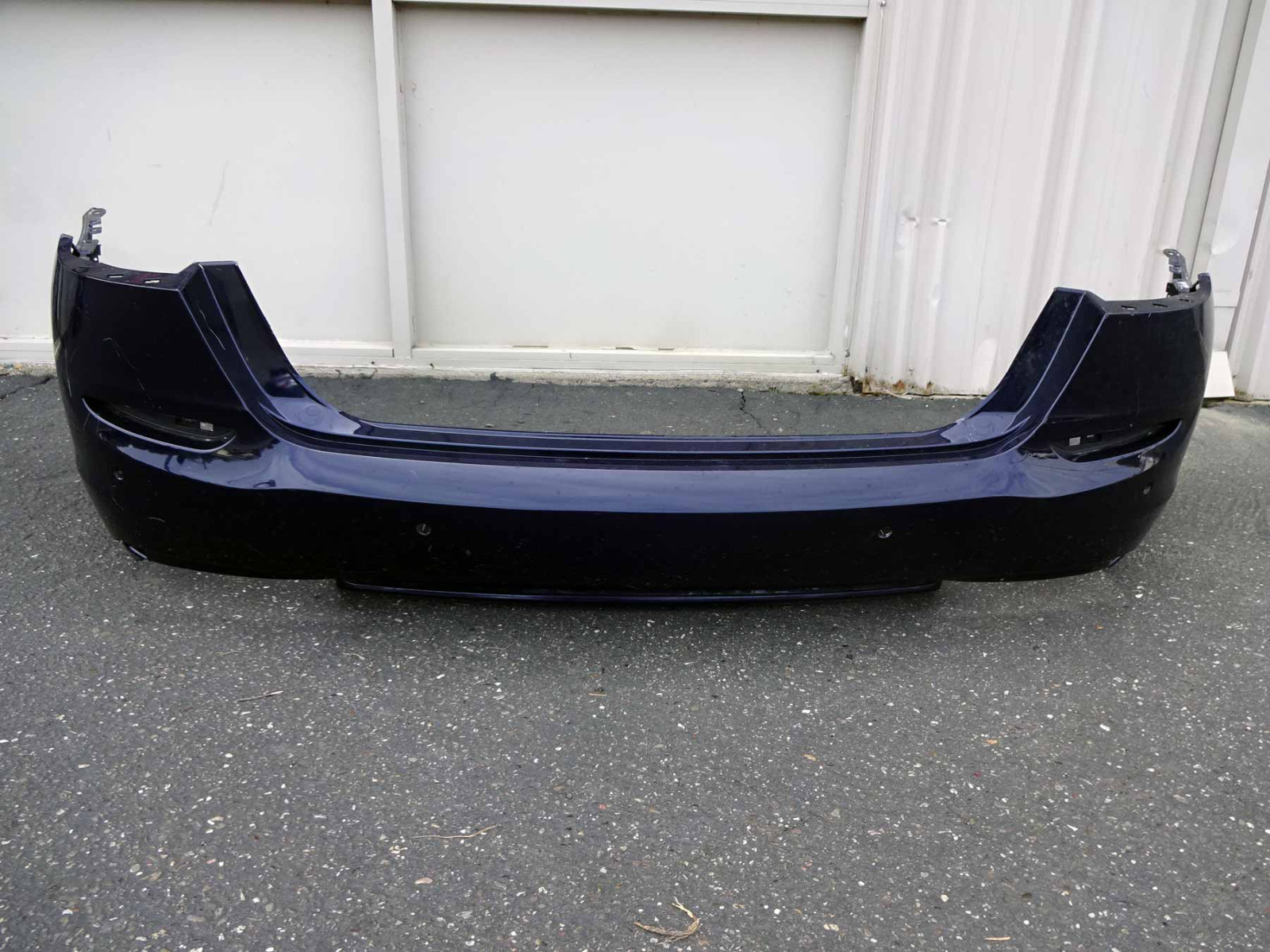 Maserati Quattroporte M156 Rear Bumper Cover Damaged Part# 673000021 670010263 A