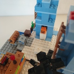 LEGO Minecraft: The Ice Spikes (21131) Complete with manual