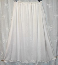NEW VINTAGE LARGE VANITY FAIR BRIGHT WHITE NYLON LACE TRIM 30" LONG HALF SLIP