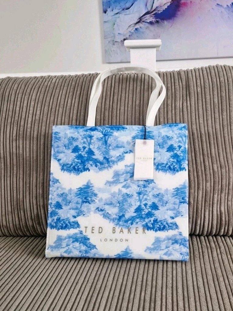 Ted Baker Croc-detail Icon Leather Tote Bag in Blue | UK