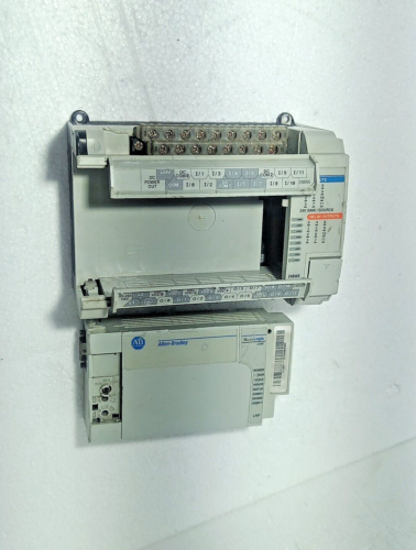 Allen-Bradley 1764-24BWA Ser B MicroLogix1500 Controller mit 1764-LRP Modul - Bild 3 von 7