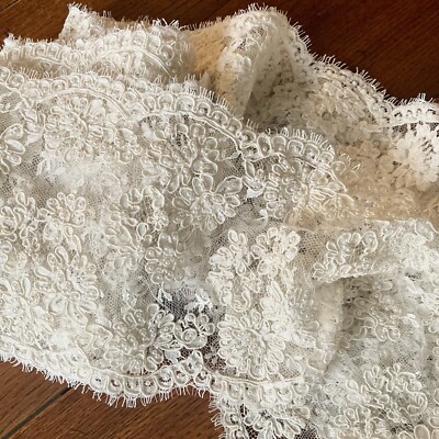 2 Meter x 18 cm breit - ELFENBEIN Perlen Perlen Kordel Spitzenborte / Einfassung
