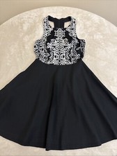 Womans Padded OPEN BACK Black Textured STRETCH Fit & Flare Dress Size 3