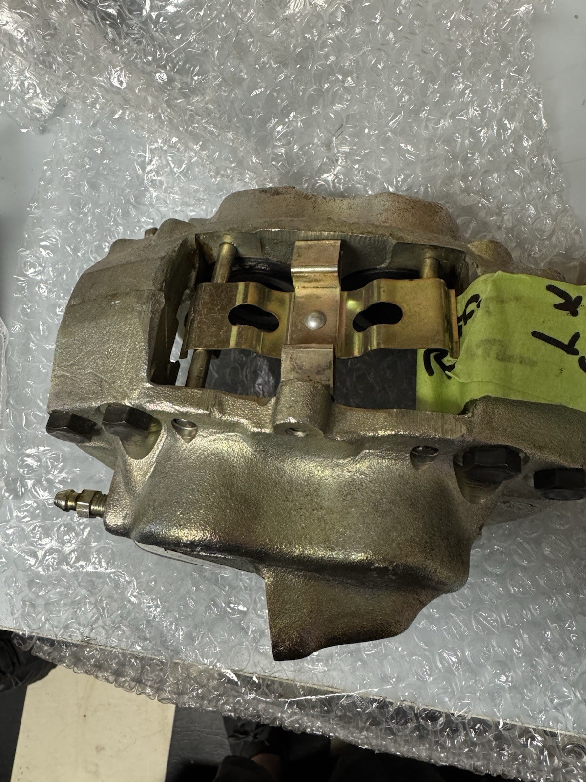 lamborghini diablo Brake Caliper OEM  P/n 003226352 New Left 