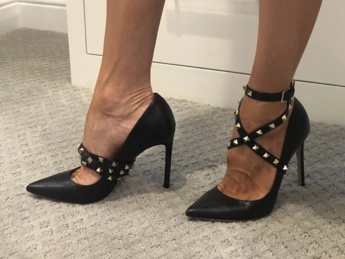Valentino Rockstud Ankle Wrap Heels (39) NW2S0E13CBL | eBay Valentino Rockstud Ankle Wrap Heels (39) NW2S0E13CBL | eBay
