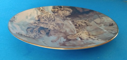 1st Issue Collector Plate "The Snow Queen" from Sovereign of the Wild -Leopards - Picture 4 of 4