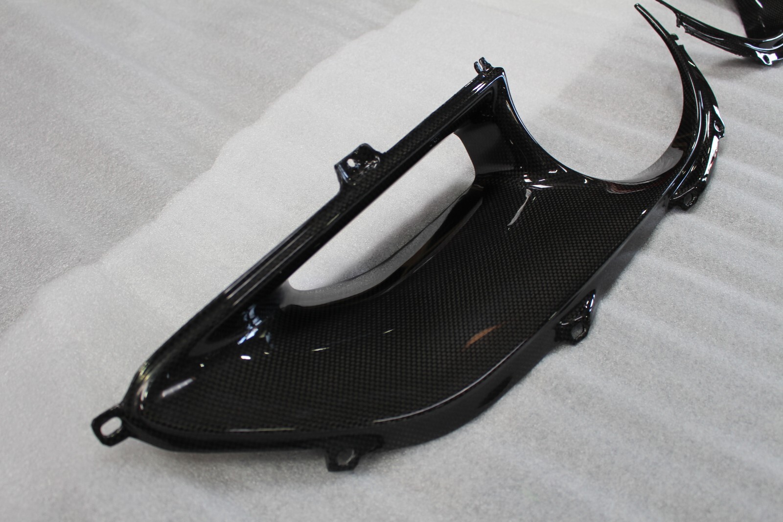Ferrari 488, Carbon Fiber, Tail Light Surround Set, 1x1, New, RTUNED