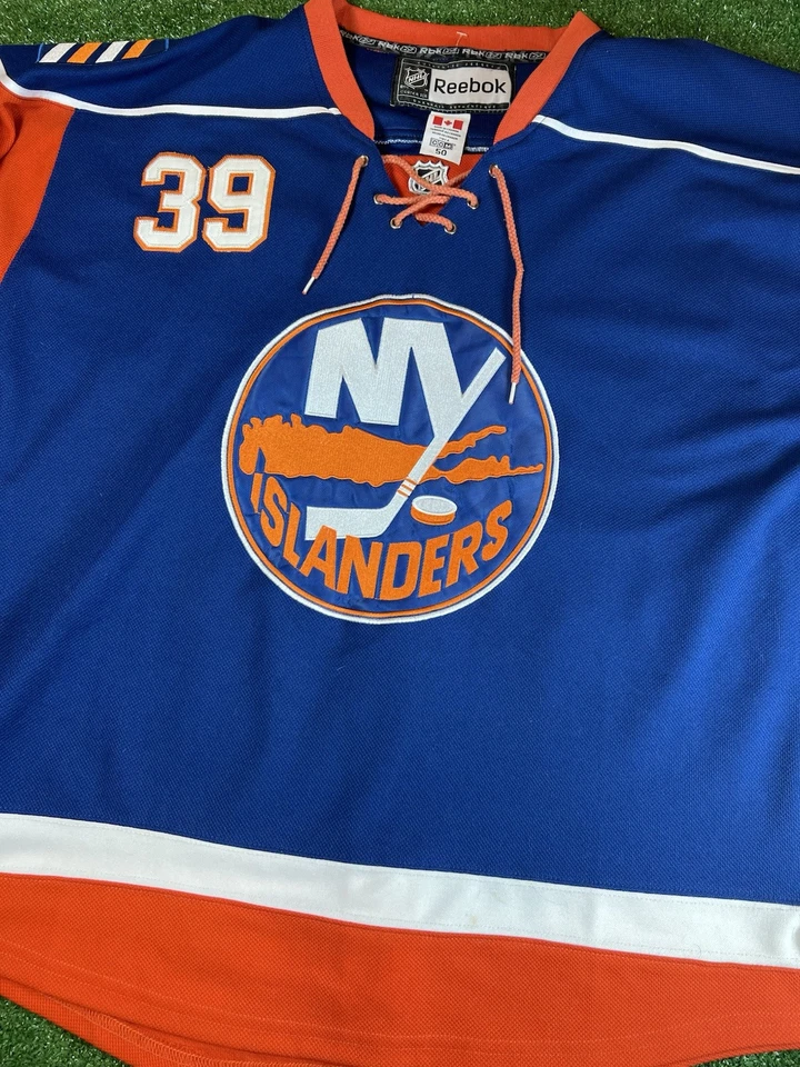 New York Islanders Jersey Sz 50  Navy 39 Rick DiPietro Hockey NHL CCM Reebok - Image 4 of 4