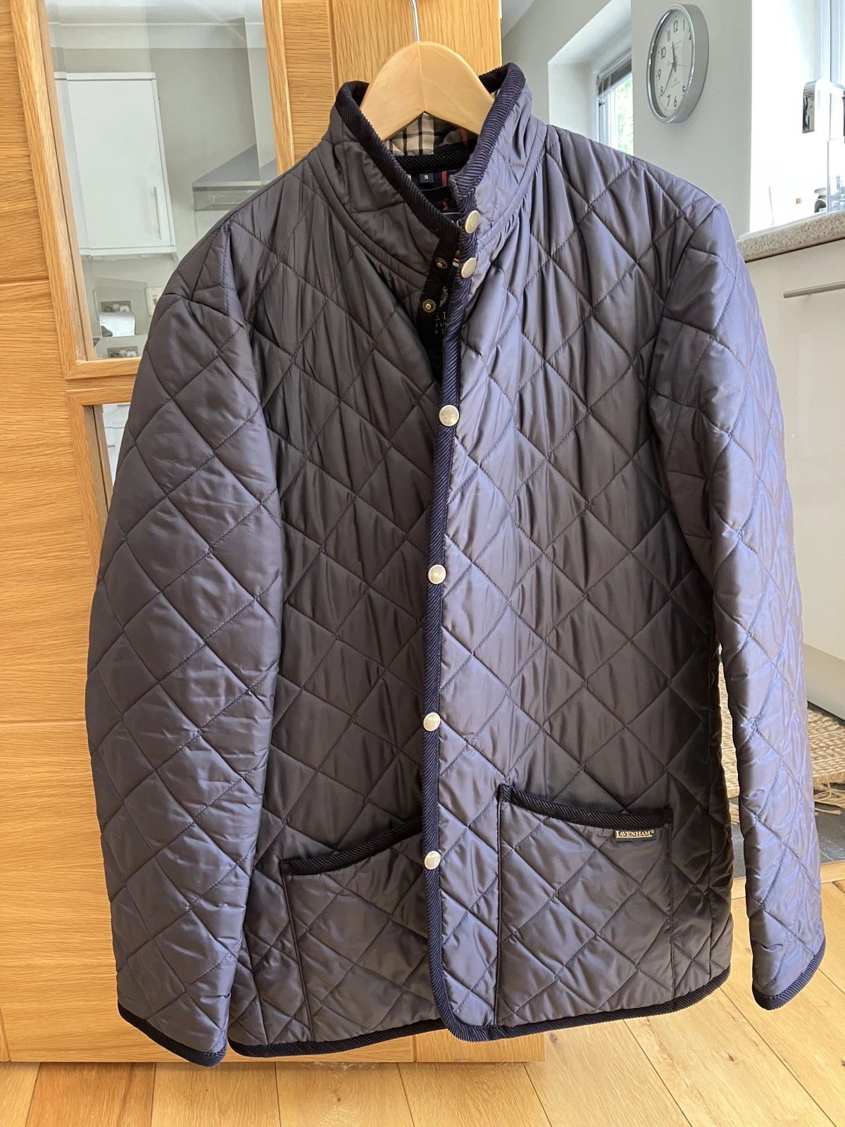 Lavenham for Viyella (Austin Reed) Quilted Jacket – Made in England - Size S / M
Opens in a new wind