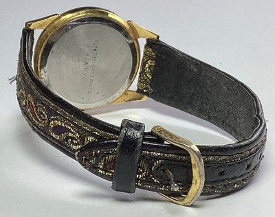 Triumph Womens Vintage Watch Gold Tone Paisley Stitched Band  display picture 2