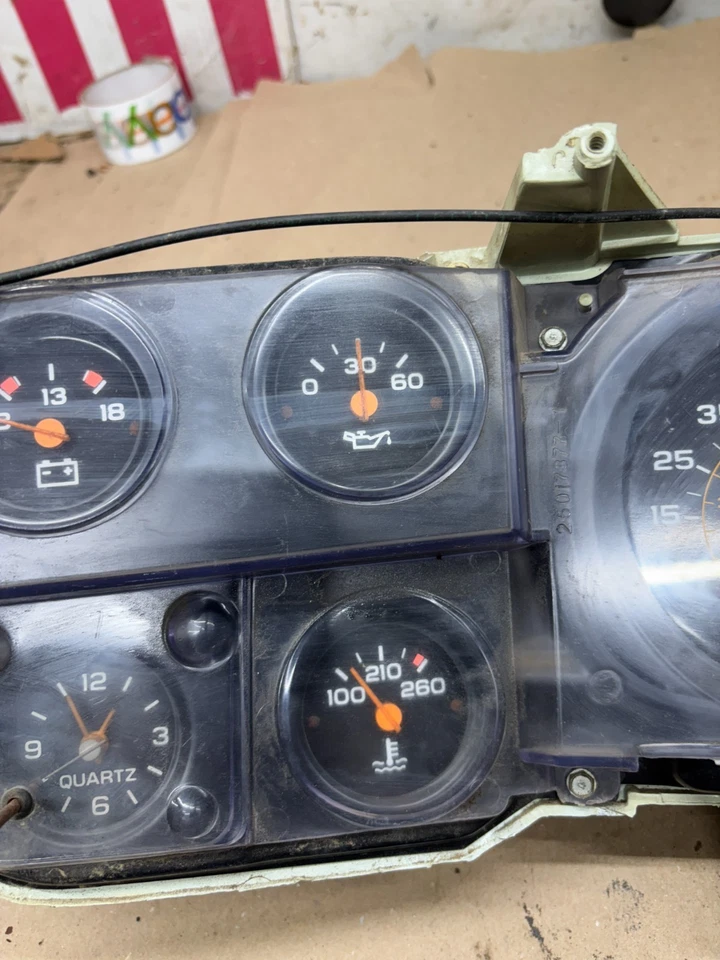 1981 82 1986 87 Chevrolet GMC K5 K10 C10 K30 C30 velocímetro medidor cuadro calibradores Foto 4 de 4