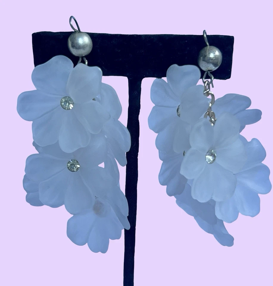 Vintage WHITE FLOWER CLUSTER Long Dangle Earrings Rhinestones Japanese Lucite - Image 3 of 4