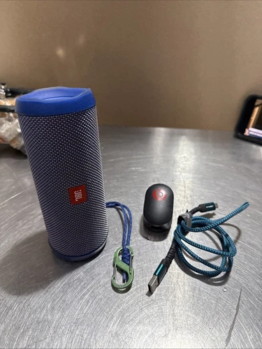 JBL Flip 4 Waterproof Portable Bluetooth Speaker (Blue) With USB And Beats Plug