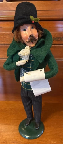 Vintage Byers' Choice Carolers Man with Joyeux Noel Score Green Figurine 1986