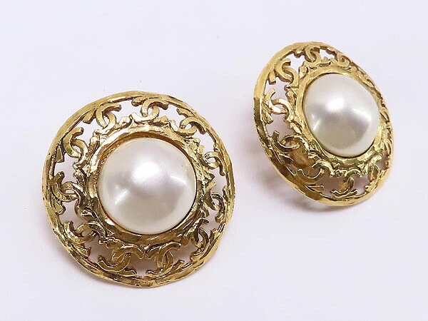 Chanel Earrings Women 25 Coco Mark Pearl Gold Vintage Authentic Rare