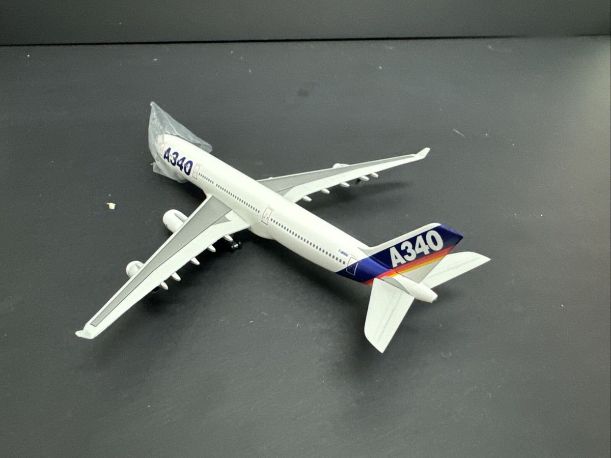 A340-300 AIRBUS1/400 PREMIERE COLLECTION SPC.VERSION DRAGON WINGS