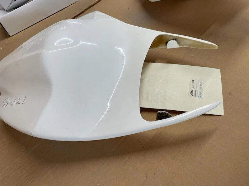 Asiento SUPERSPORT fibra de vidrio Suzuki GSXR 1000 (2005-2006) con panel anticorrientes Foto 3 de 3