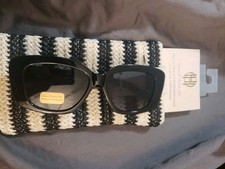 House of Harlow 1960 Black Sunglasses