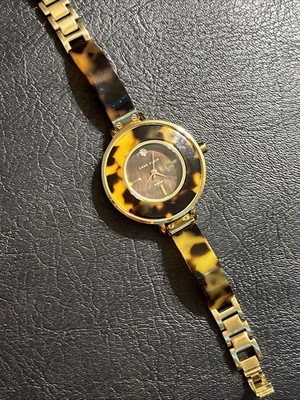 vintage Ladies Anne Klein Y121E watch Tortoise shell needs battery Gold Tone