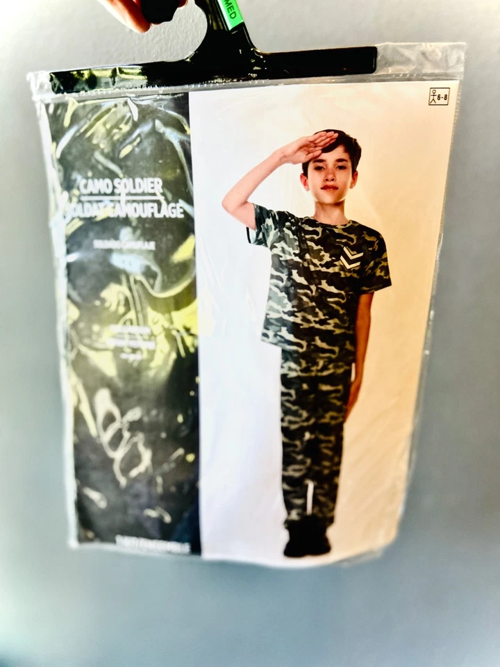 childs medium size 6-8 Camo Soldier uniform - Image 2 of 2