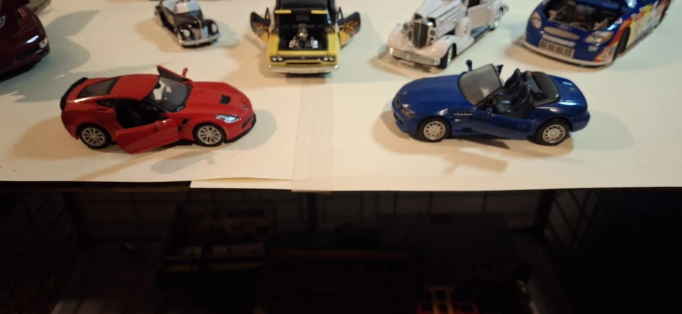 Mixed Lot 10 DieCast Cars Vehicles  1:24-1:32 Scale Ertl Hot Wheels Racing Champ - Image 2 of 4