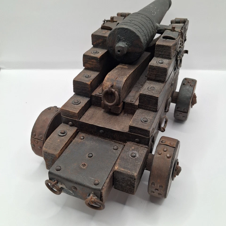 Antique Spanish Cast Iron Salute Cannon Anno 1654 26cm Wood with Iron Hardware - Image 3 of 4