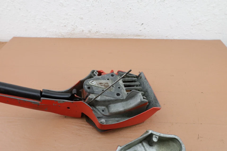 Motosierra Craftsman 358.352320 OEM mango de gatillo y cubierta de filtro de aire 11187, 28394 Foto 4 de 4