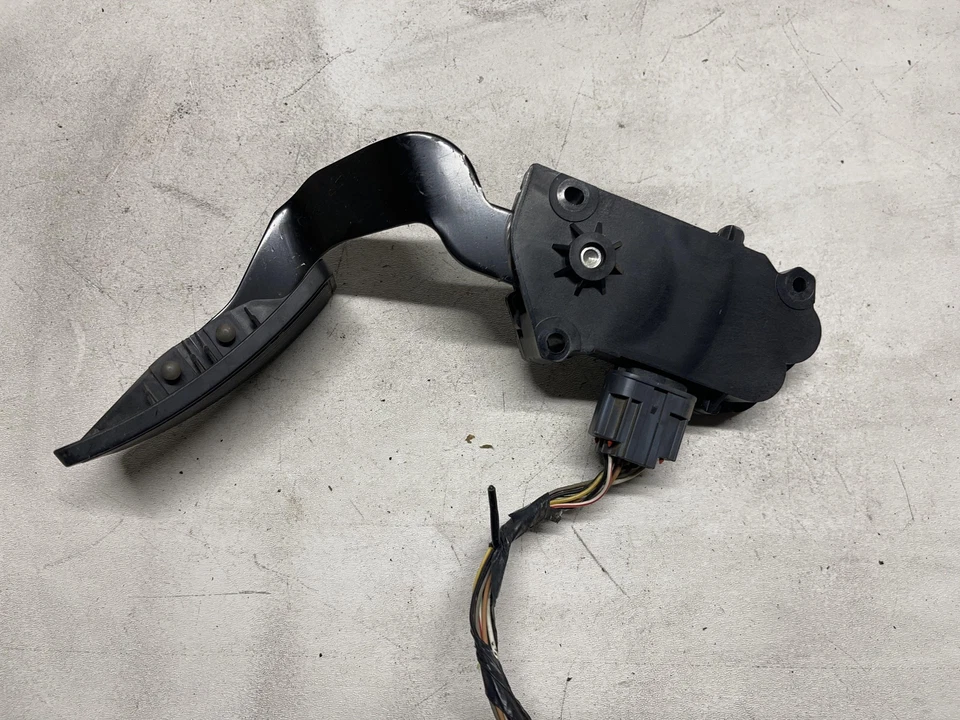 05-07 Ford F250 F350 Diesel Combustible Gas Pedal Conjunto Resistente ¡Probado por OEM! Foto 4 de 4