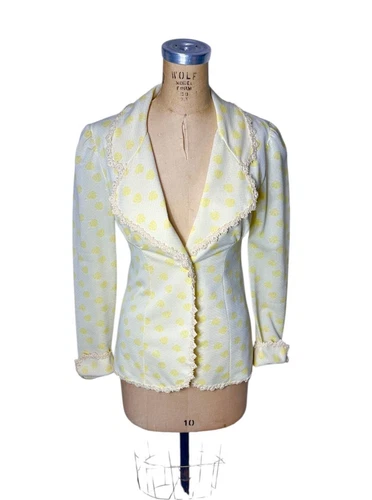 1970s fitted blazer yellow leaf fabric with crocheted floral trim
