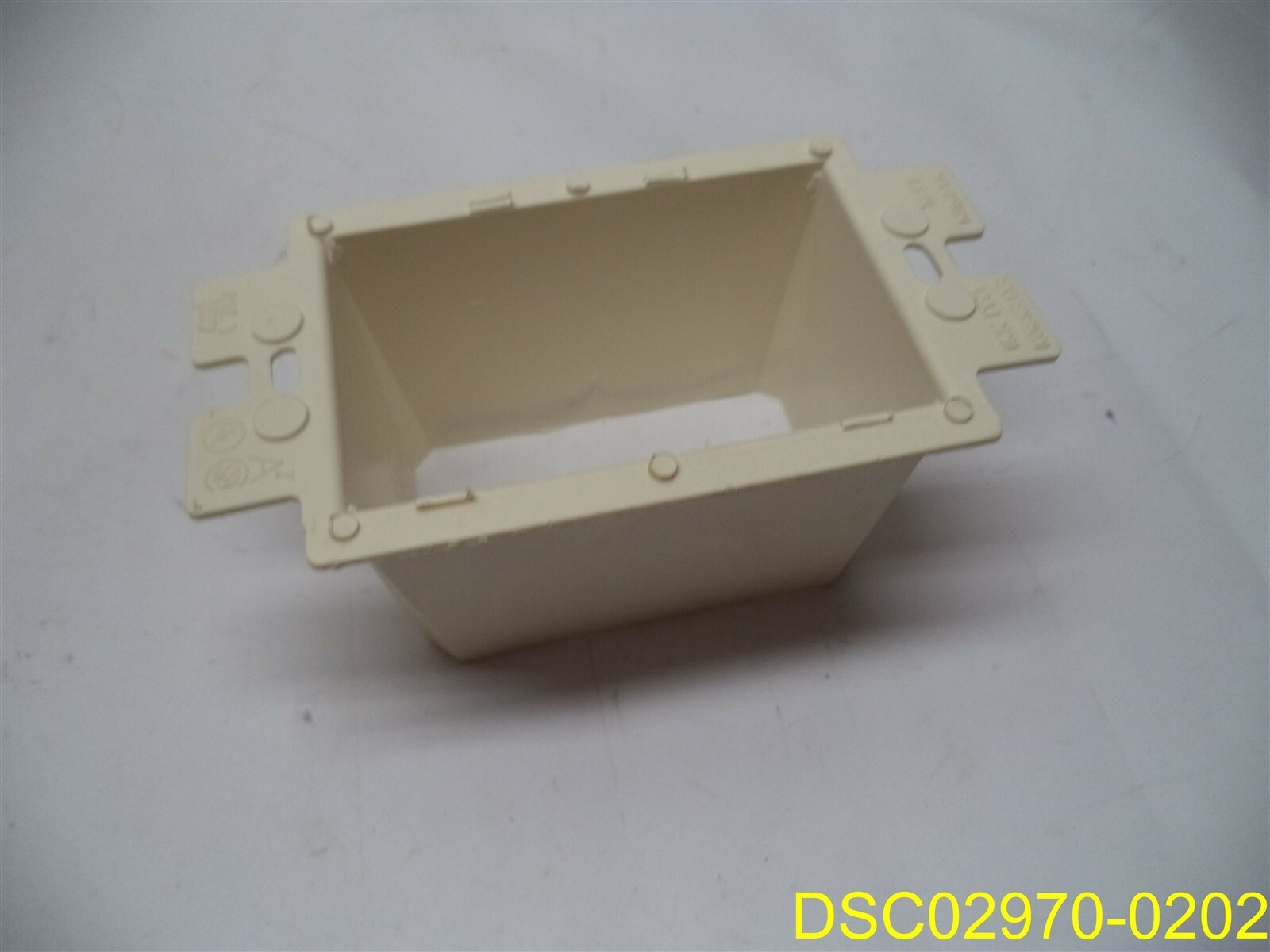 Qty = 15 ARLINGTON 1/4" TO 1 1/2" PLASTIC BOX EXTENDERS BE1 eBay