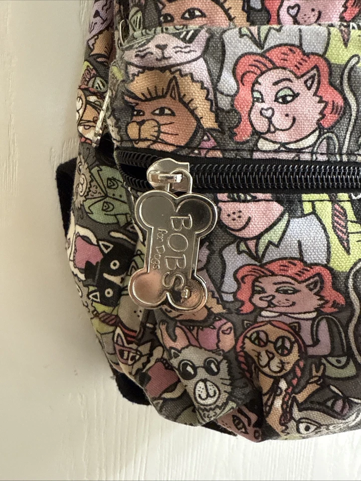 Linda mochila Skechers BOBS con estampado completo gato gatito pequeña correa ajustable Foto 3 de 4