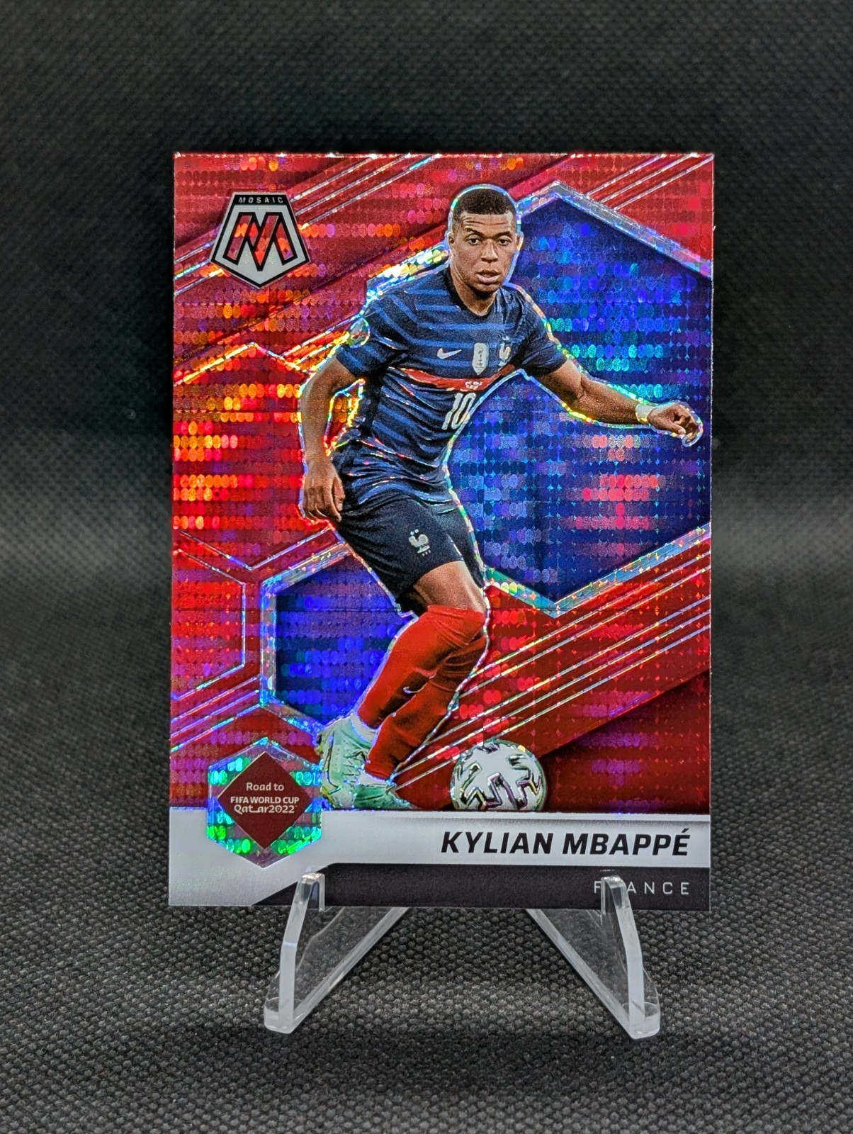 2021-22 Panini Mosaic FIFA Road to World Cup Red Pulsar Prizm Kylian Mbappe #6