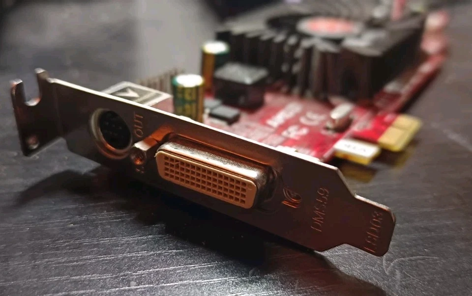 VisionTek 4350 512M DMSx1 AMD Radeon Video card S-Video DVI - Image 3 of 3