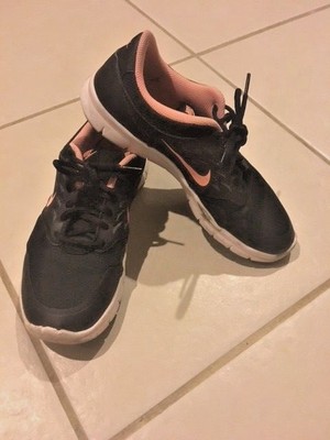 black and peach nike shoes