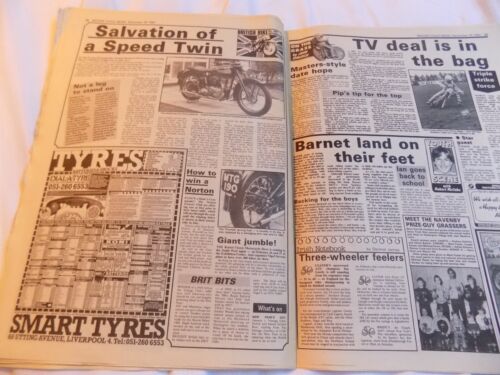 (M)Motor Cycle news/Yamaha YVPS 500 V4 colour Poster/Honda VF750 v Yamaha XZ 550 - Picture 7 of 8