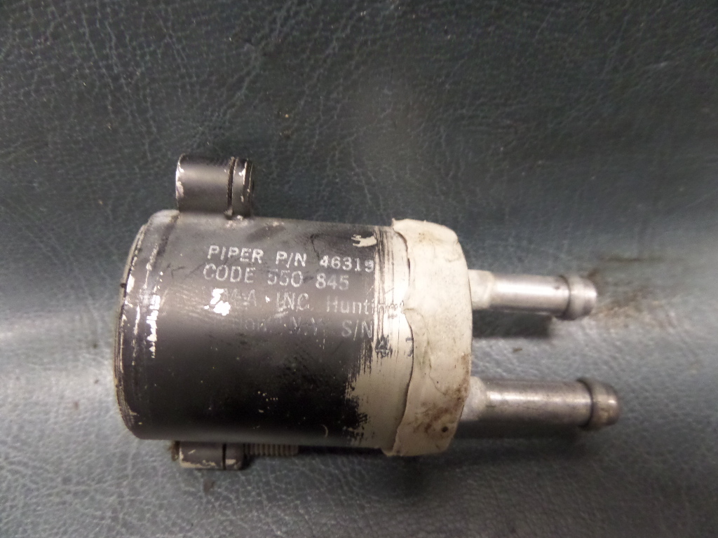 V PIPER PA-31-425 PA-31P PRESSURIZED NAVAJO AIRCRAFT PNEUMATIC PSI
