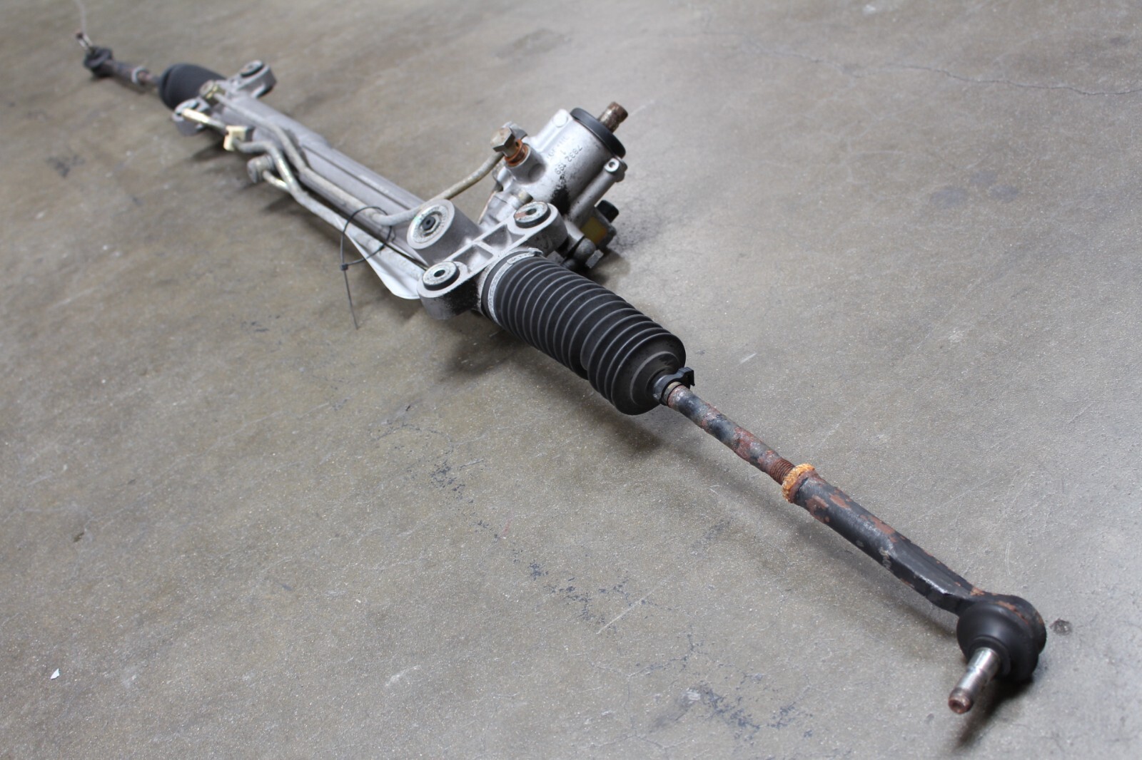 Ferrari 456 M, Steering Gear Rack, Rusted Outer Tie Rods, Used, P/N 174950
