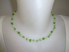 Collier kurze Halskette grün aus Glasperlen ca 4mm, Dawanda Etsy Handarbeit