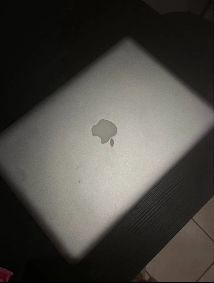 Apple MacBook Pro 17” 2010 Laptop, photo 2 of 2