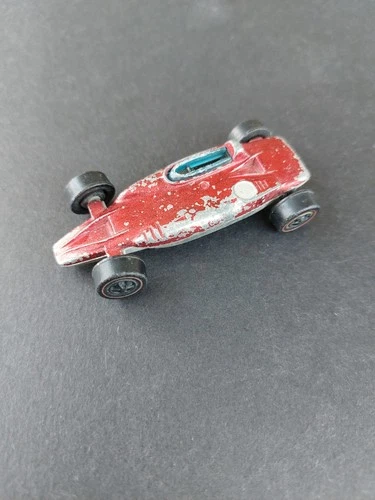 Vintage Diecast Hot Wheels Redlines 1969 - Shelby Turbine race car in red HK