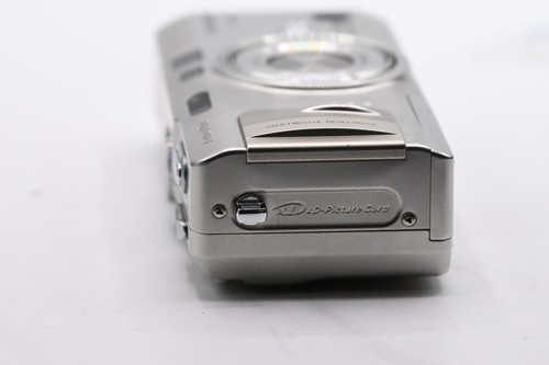 Fujifilm Fuji Finepix F810 Digital Compact Camera Boxed GREAT CONDITION - Picture 7 of 14