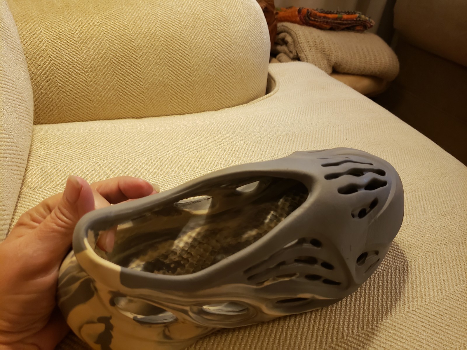 Yeezy Adidas Foamrnnr MXT 6us Made In UsA Yeezy. Moon Grey. thumbnail 22