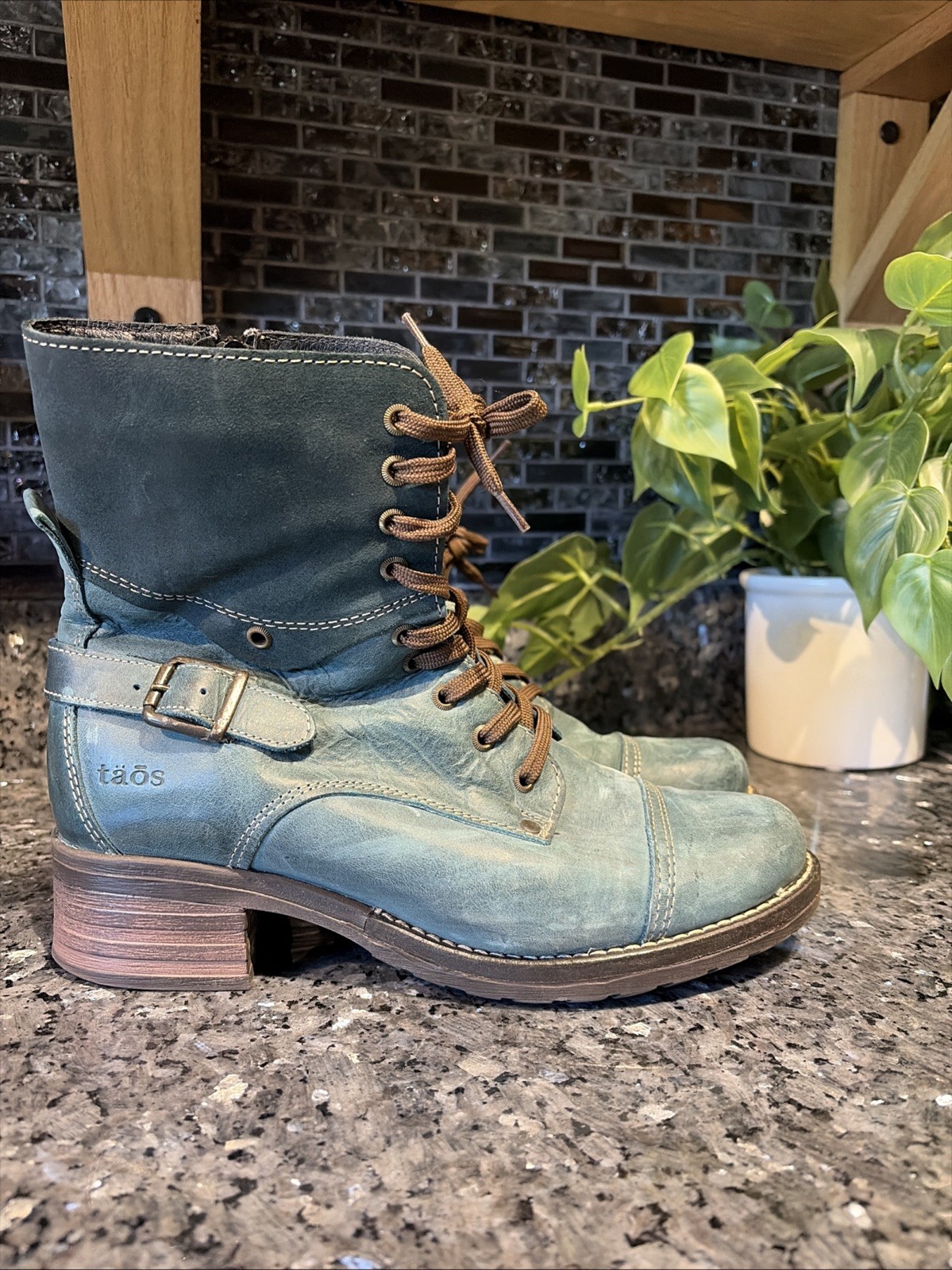 Taos Crave Teal Leather Urban Combat Boots 40 9-9.5 Women's Gorpcore