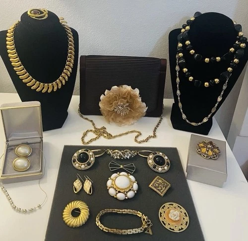 Vintage Evening Gold Heavy Costume Jewelry Some Never Worn With Purse