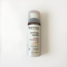 AVEENO Positively Ageless Correcting Tinted M...