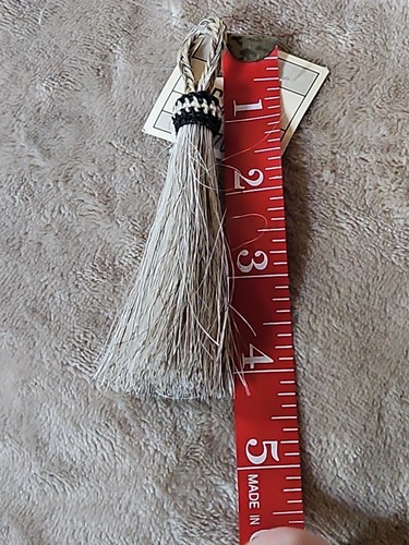 Western Echt Rosshaar Quaste 4 Zoll inklusive Schlaufe ~ Silber ~ Shoo Fly ~ Neu aus altem Lagerbestand - Bild 2 von 2