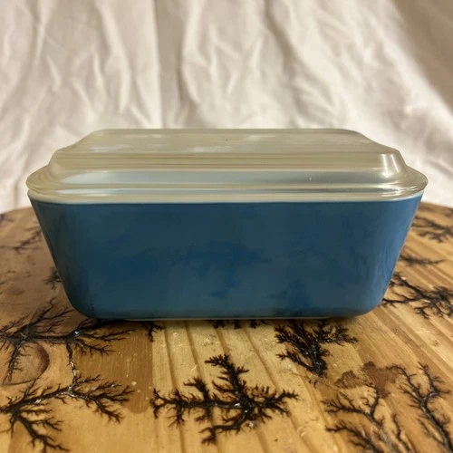 Vintage Pyrex Blue 502-B Covered Refrigerator Dish With Lid