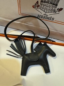 NIB Hermes Ardoise/Ardoise/Ardoise Rodeo PM Charm Leather Charm PM