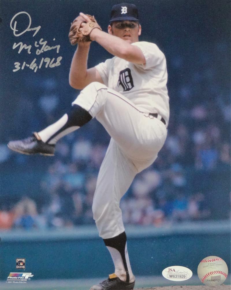 Detroit Tigers Denny McLain Signed wire photo 30th win 9-14-68 B&W SI photo  JSA