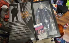 Michael Myers Trick or Treat Studios Auto'd 1/6 Halloween Figure Nick Castle JSA
